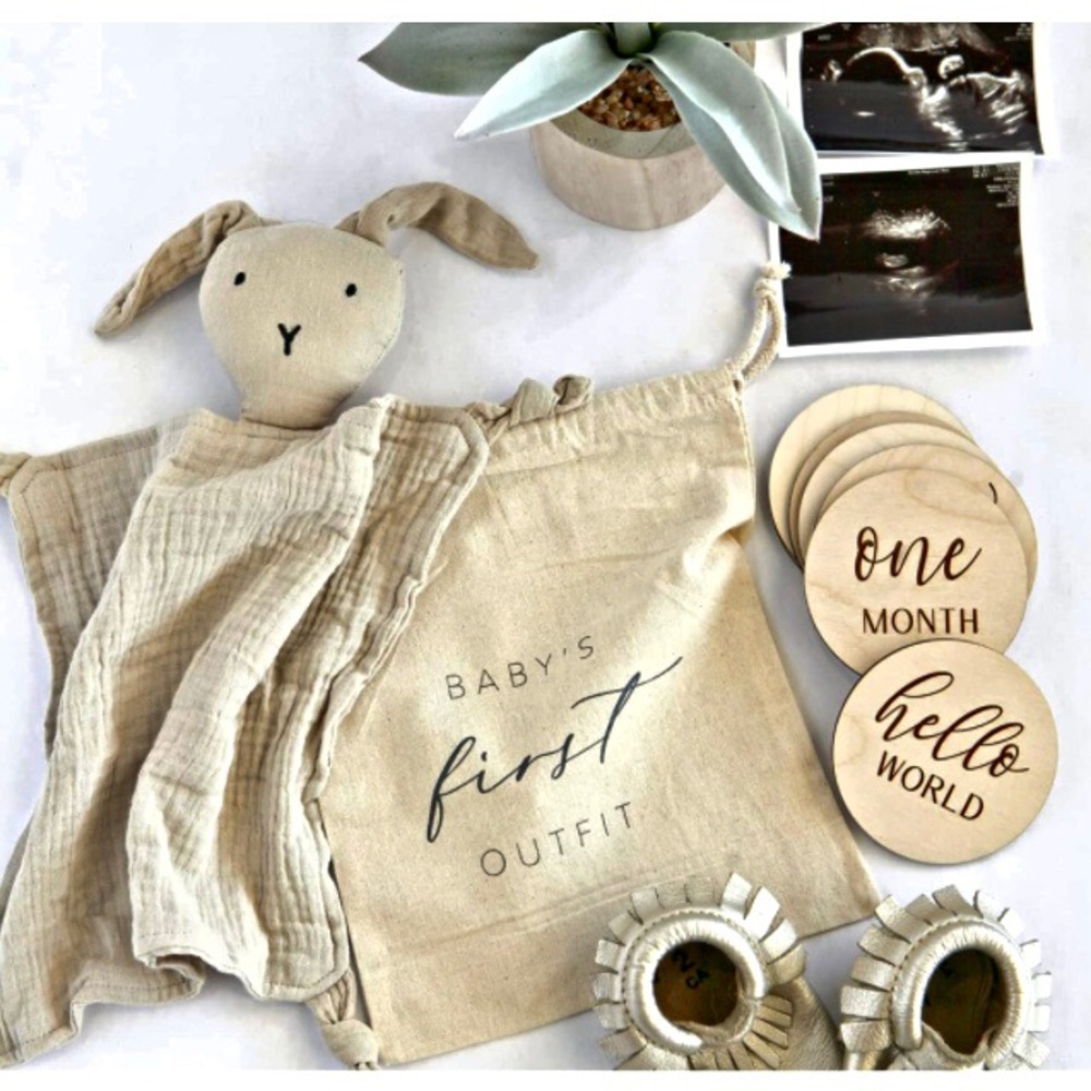 Baby milestone gift box set.
